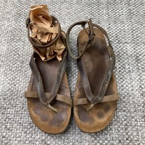 Chaco Dorra Sandals Womens 9 Dark Earth Brown Leather Strappy Hiking J105338